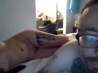 Webcam Belle - lochnesscock13 horny couple adores fucking online