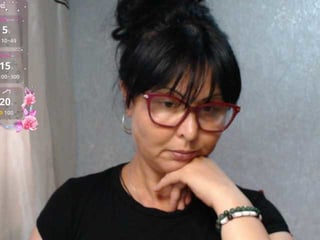 Webcam Belle - alexedythe russian cam girl fingers her hot shaved pussy online