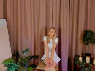 Webcam Belle - noctisveil cam babe with small tits wants dirty live sex