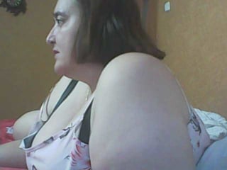 Webcam Belle - lina345 cam girl loves her sweet pussy penetrated hard