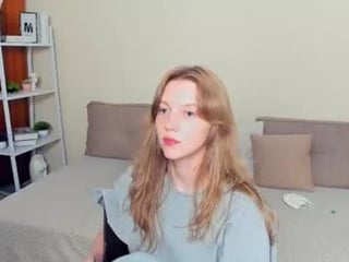 Webcam Belle - ednacecchetti cam babe wants show beauty kiss live sex