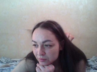 Webcam Belle - olha14 cam girl loves when her shaved pussy gets kiss online