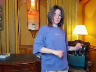 Webcam Belle - kemberlyrobeza teen cam babe wants to be fucked online as hard as possible