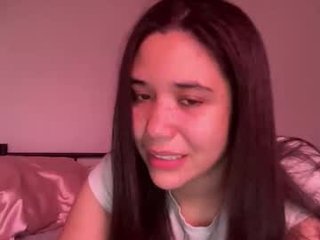 Webcam Belle - kissandcurrency cam babe wants show beauty kiss live sex