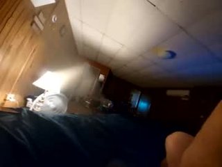 Webcam Belle - lilmamadaddychaddy sweet lips wrap his cock around and hot mouth starts sucking it