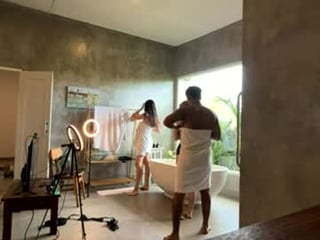 Webcam Belle - veronicajo66 cam milf caresses her naked body until a bright squirting on camera