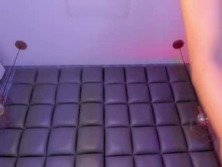 Webcam Belle - kira_vance cam babe likes squirting after getting pleasure from masturbation