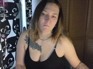 Webcam Belle - ozalin cam girl loves her sweet pussy penetrated hard