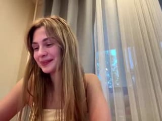 Webcam Belle - cariprasomsack nude cam bitch enjoys hard live sex on camera