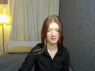 Webcam Belle - lina_vi cam girl spanked her ass hard