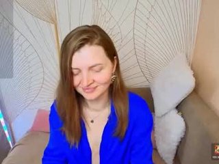 Webcam Belle - lisa__evans cam slut loves fucking her boyfriend online