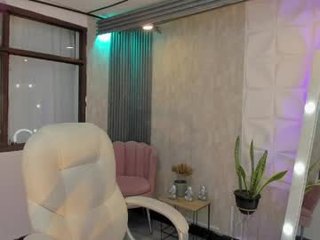 Webcam Belle - meghancooperxx nude big tits cam girl presents oilshow in the chatroom