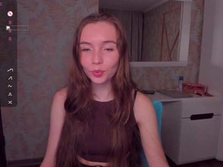 Webcam Belle - yonabones cam girl loves her sweet pussy penetrated hard