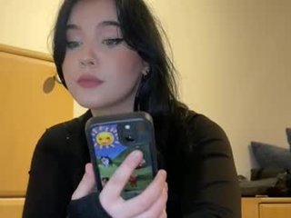 Webcam Belle - dorian1211 domina cam girl loves dirty live sex in the chatroom