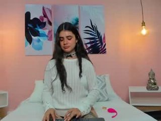 Webcam Belle - dasha_rodriguez cam girl with big tits gets her tight pussy stretched out hard