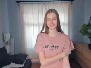 Webcam Belle - evamatthews teen cam babe wants to be fucked online as hard as possible