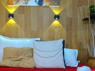 Webcam Belle - marianaa90 cam girl with big tits wants gets anal fucked from behind