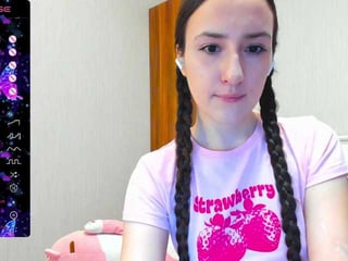 Webcam Belle - pink-soda cam girl loves her sweet pussy penetrated hard