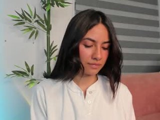 Webcam Belle - you_y0ung_pervert cam girl sexy groans when her hairy pussy vibrates ohmibod