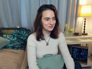 Webcam Belle - your_reward teen cam babe wants to be fucked online as hard as possible