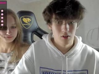 Webcam Belle - cyyberwhore debauched couple loves experimenting in sex online