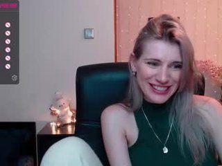 Webcam Belle - lilianna_wilde nude big tits cam girl presents oilshow in the chatroom
