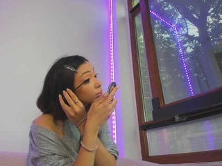 Webcam Belle - layla-noor cam girl loves her sweet pussy penetrated hard