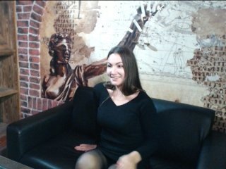 Webcam Belle - ladyangelic russian cam girl fingers her hot shaved pussy online