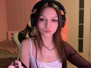 Webcam Belle - milamiuu naked teen cam babe loves kiss, licked slits and pink clits on a sex cam