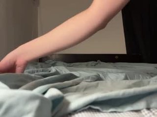 Webcam Belle - hola_sunflower asian cam girl jerk off her hairy pussy