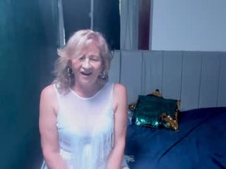 Webcam Belle - scarlethoot_ spanish cam milf doing everything so that you then see sexual dreams