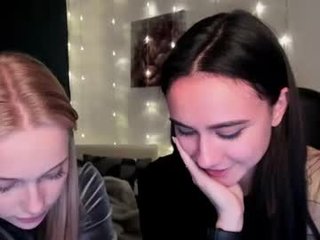 Webcam Belle - sarahwelddy horny couple adores fucking online