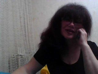Webcam Belle - sylvia-5 european cam babe offers her hairy pussy for live sex experiments