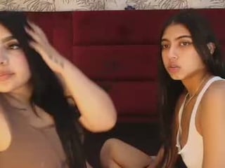 Webcam Belle - strawberrymia68_ naked redhead cam girl loves swallowing cum on XXX cam