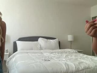 Webcam Belle - sofiaevens depraved brunette cam girl presents her pussy sodomized