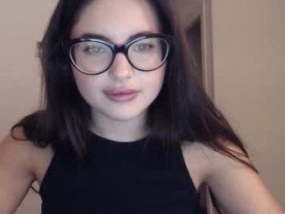 Webcam Belle - playnofuckinggames slim cam babe is glad to offer her cunt for dirty live sex