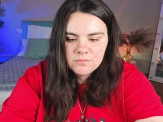 Webcam Belle - ukr-lena european cam babe rubs her smooth pussy till she cums