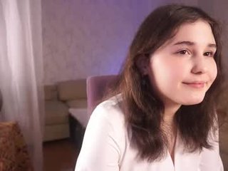 Webcam Belle - petulaevetts cam girl gets her ass hard fucked by her partner