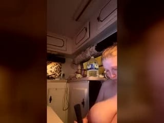 Webcam Belle - leticiafrankovich0 cam girl with big tits gets her tight pussy stretched out hard
