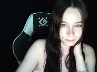 Webcam Belle - anastasii1 brunette teen cam babe plays with her tight asshole