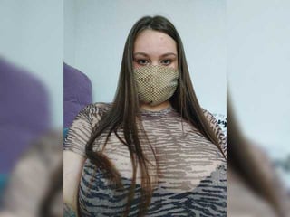 Webcam Belle - kathrinekit russian cam girl fingers her hot shaved pussy online