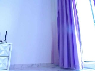 Webcam Belle - ravenfoxy shaved pussy fetish online