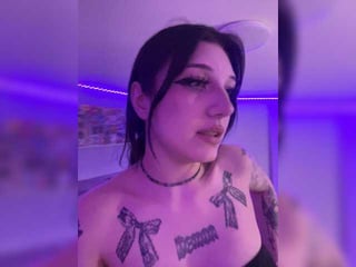 Webcam Belle - murmur33 cam girl loves her sweet pussy penetrated hard