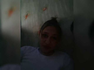 Webcam Belle - vikktorriaaa brunette cam babe loves getting her cunt banged online
