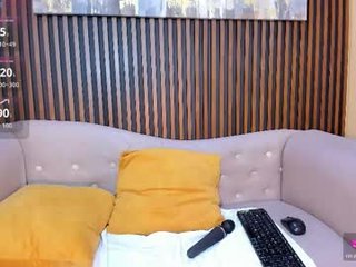 Webcam Belle - nahiajhonson_ redhead cam witches showing wide ass