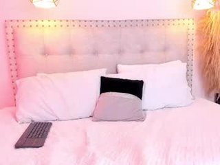 Webcam Belle - esmeralda_cutes outstanding babe enjoys rough anal live sex