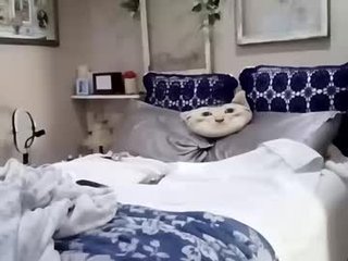 Webcam Belle - silkychrissy69 milf cam whore live sex in the chatroom