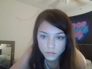 Webcam Belle - lilbbyily1 cam girl in beautiful lingerie loves cum on mouth and chin