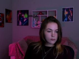 Webcam Belle - mia_rexx nude cam bitch enjoys hard live sex on camera