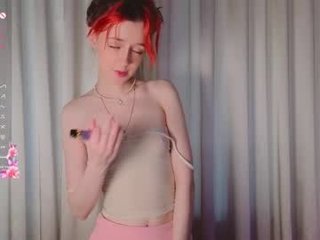 Webcam Belle - stellamontis nude cam bitch enjoys hard live sex on camera